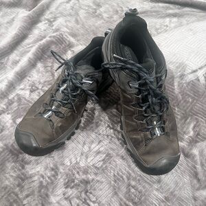 Keen Men's Targhee III Waterproof Hiking Dark Gray Athletic Shoes